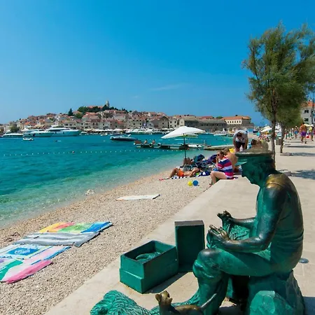 Apartment Belle Vue Primosten