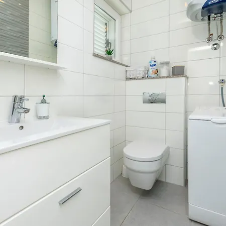 Belle Vue Apartment Primosten